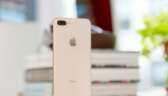 iPhone 8